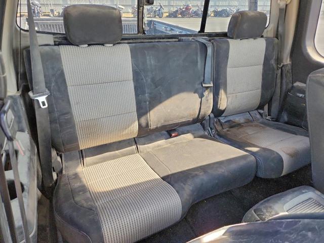 Nissan Titan S Image 10