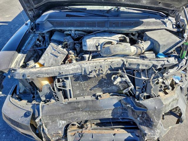 Nissan Titan S Image 12