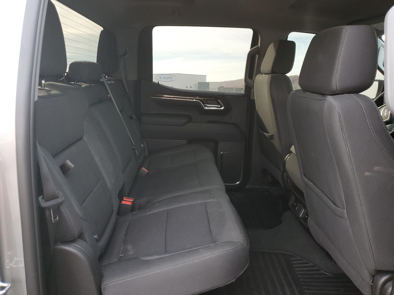 GMC Sierra K1500 Elevation Image 6