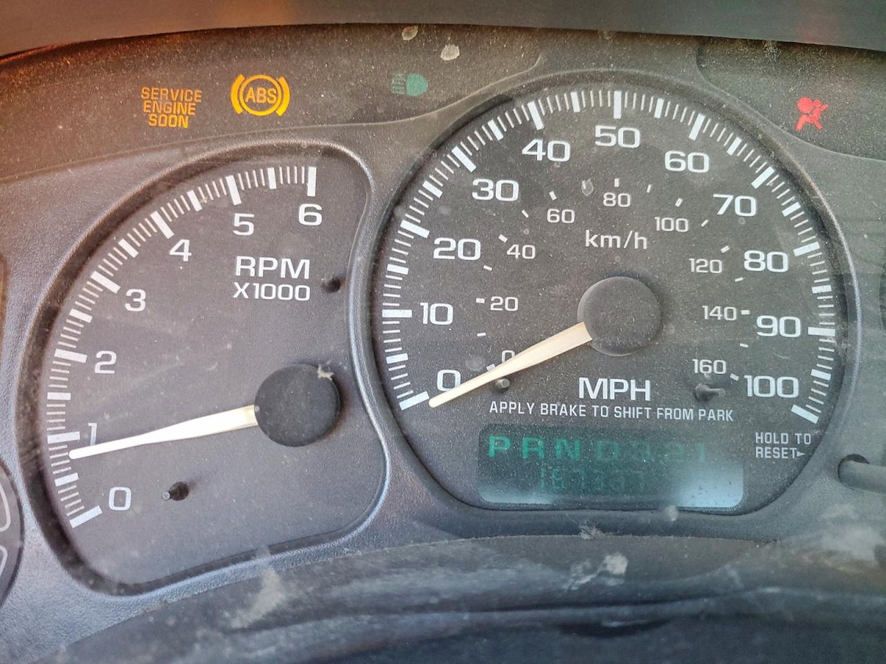 Chevrolet Silverado C1500 Image 12