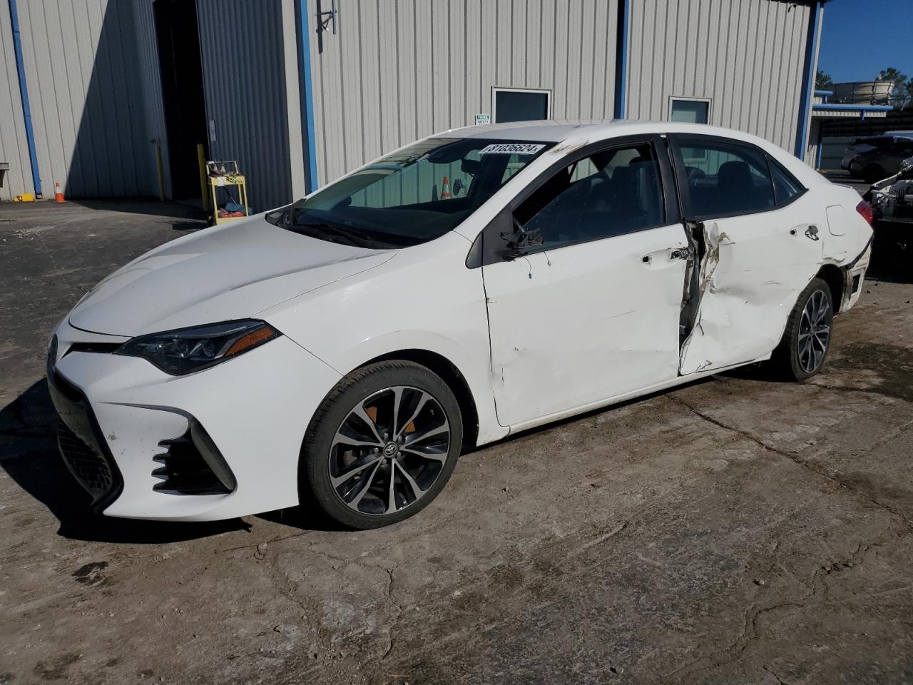 Toyota Corolla L Image 1