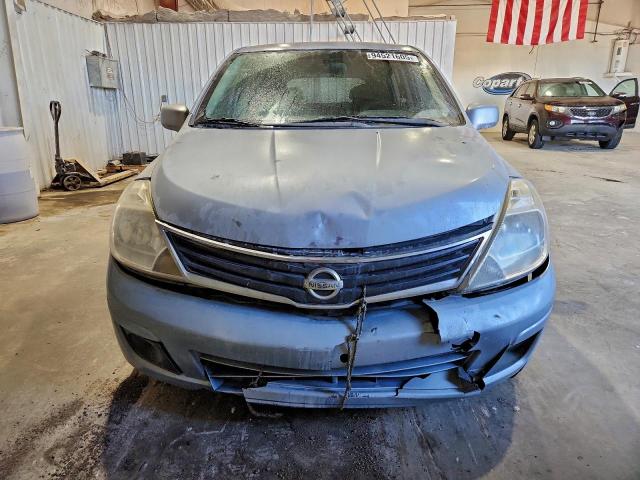 Nissan Versa S Image 4