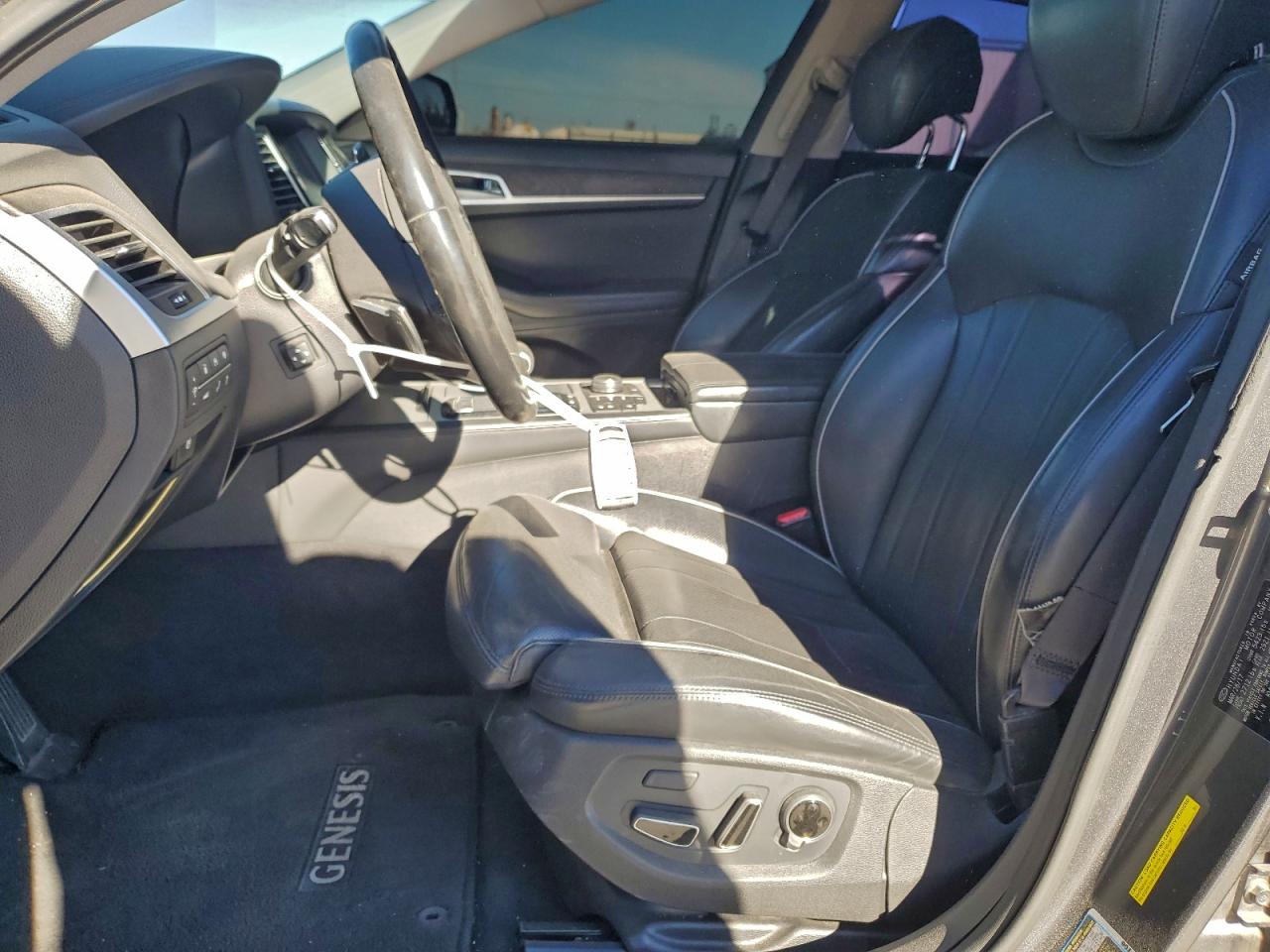 Genesis G80 Base Image 5