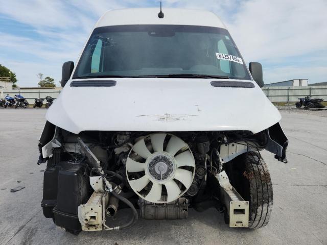Mercedes-Benz Sprinter 2500 Image 13