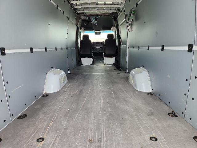 Mercedes-Benz Sprinter 2500 Image 11
