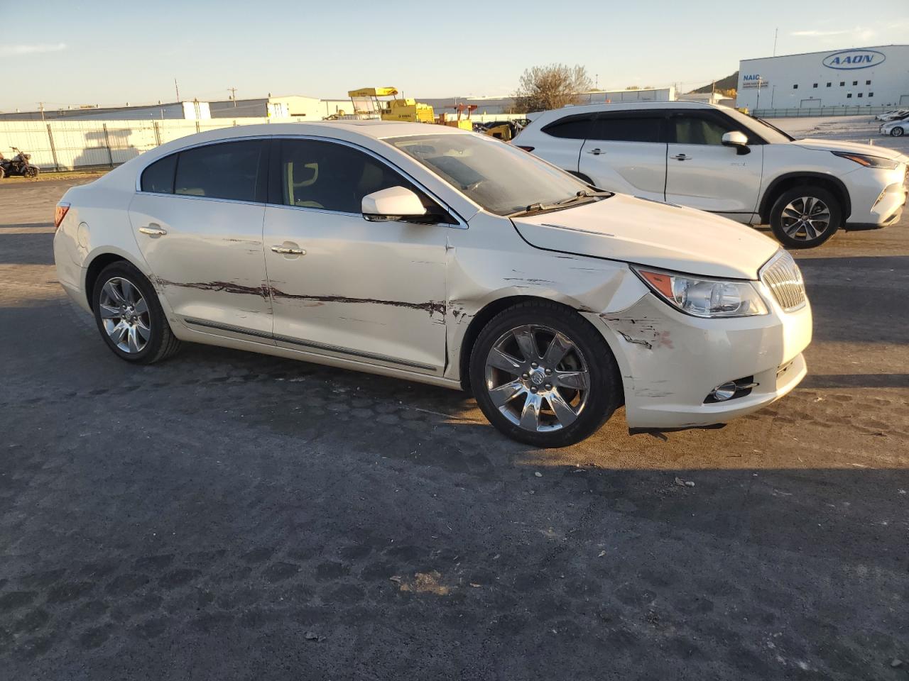 Buick LaCrosse Cxs Image 3