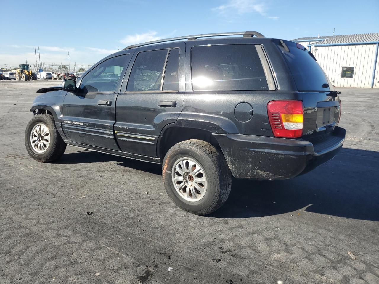 Jeep Grand Cherokee Laredo Image 2