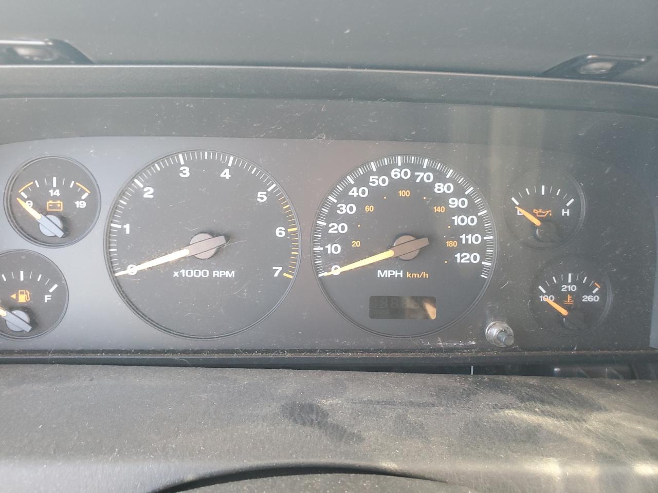 Jeep Grand Cherokee Laredo Image 10