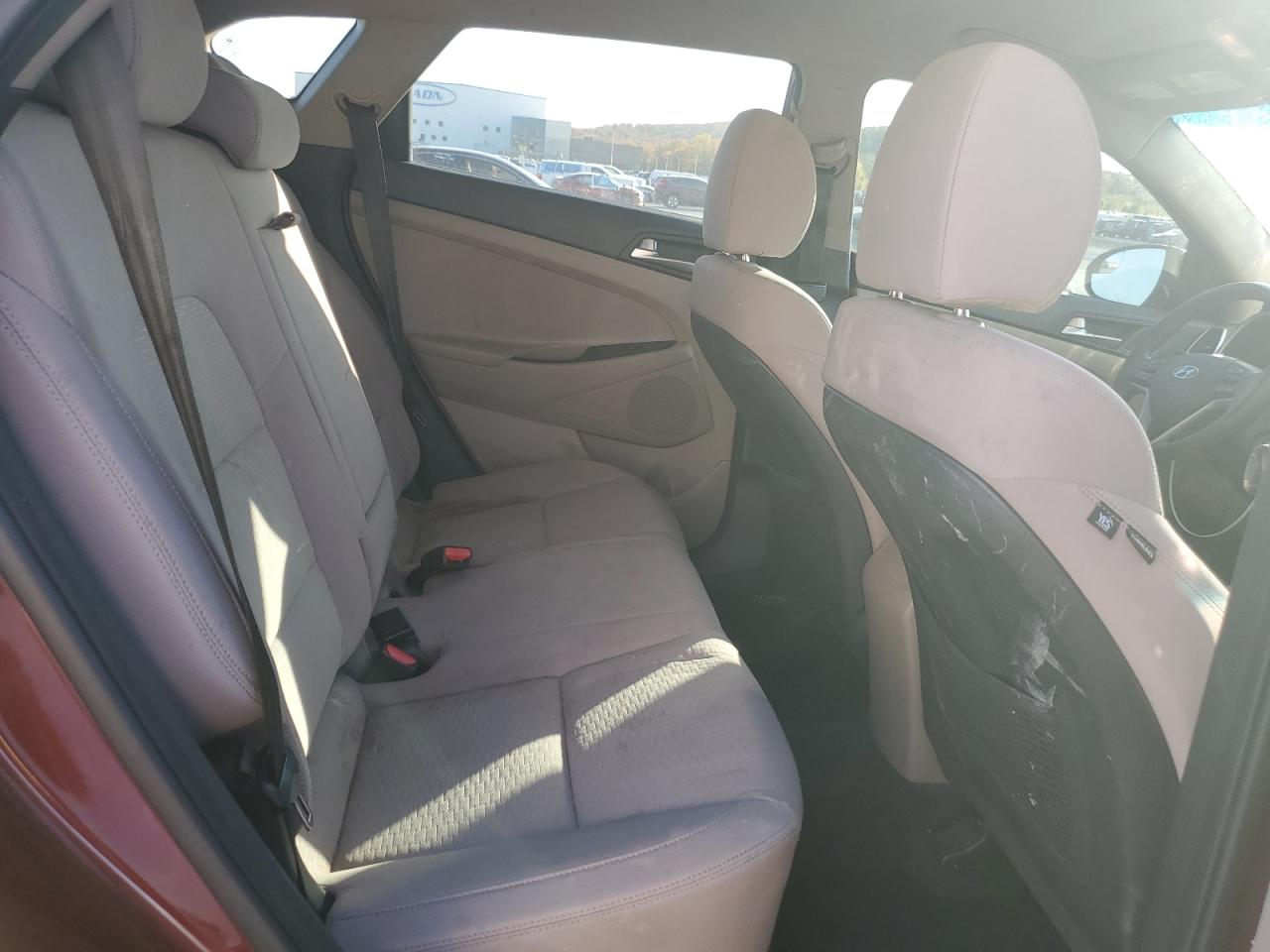 Hyundai TUCSON Se Image 8