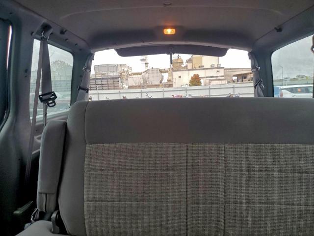 Ford Aerostar Image 9