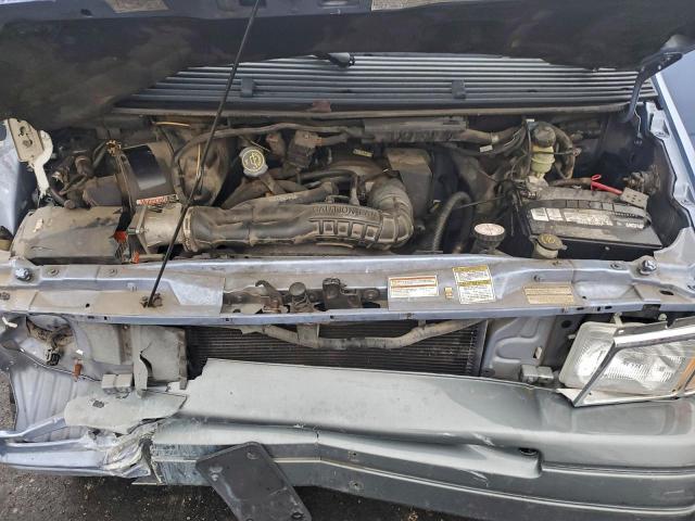 Ford Aerostar Image 13