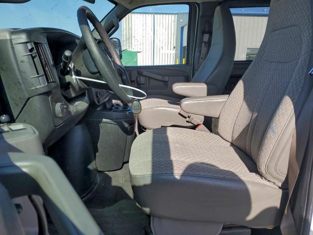 Chevrolet Express Lt Image 8