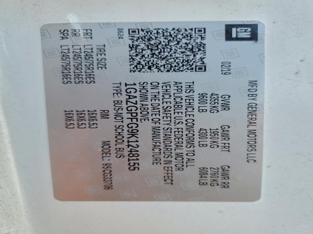 Chevrolet Express Lt Image 14