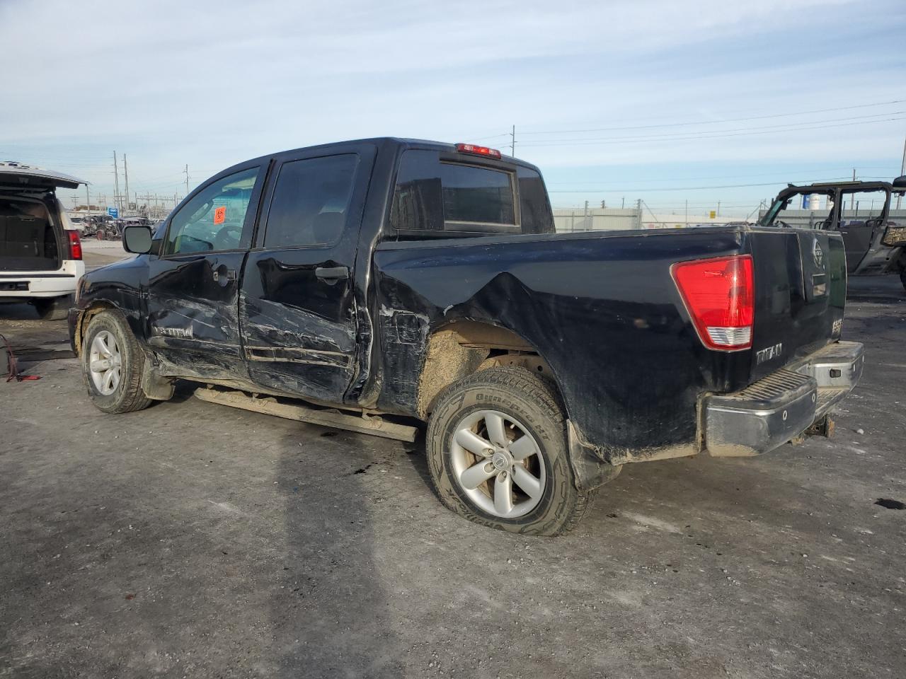 Nissan Titan Xe Image 5