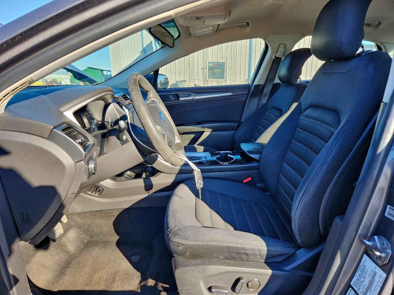 Ford Fusion Se Image 3