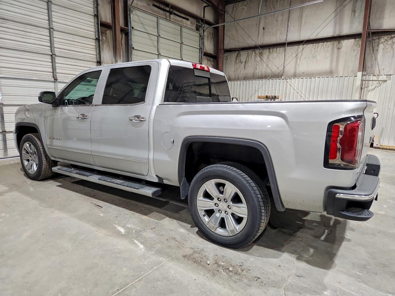GMC Sierra C1500 Slt Image 6