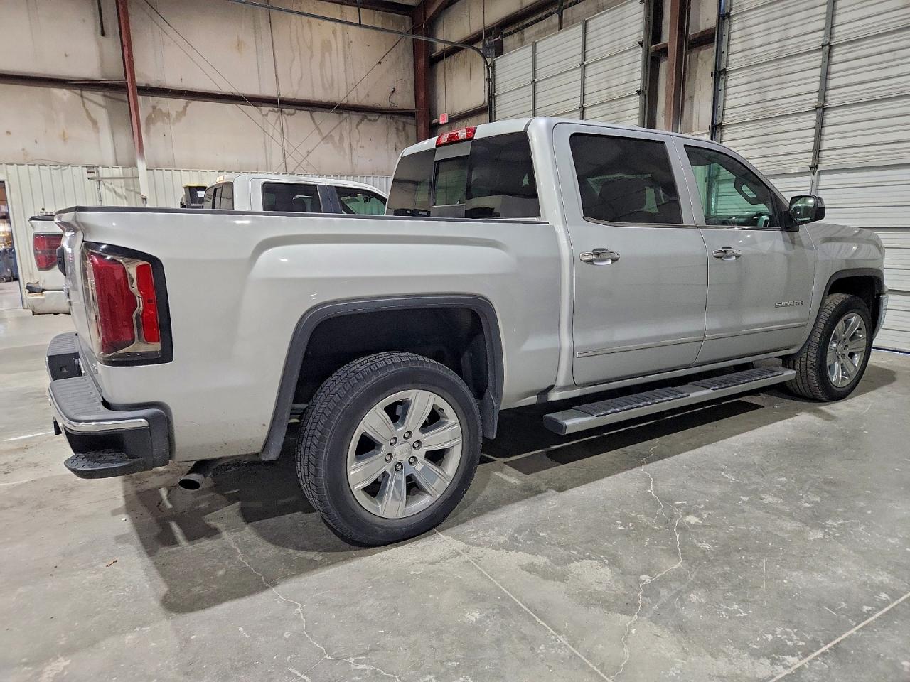 GMC Sierra C1500 Slt Image 9