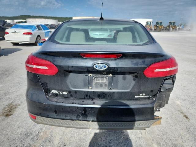 Ford Focus Se Image 8