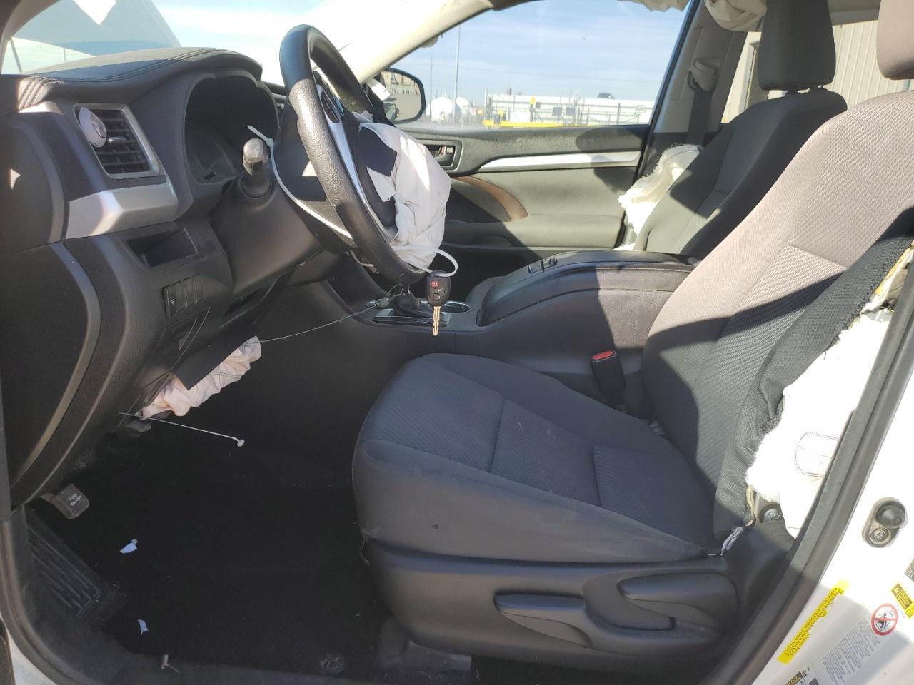 Toyota Highlander Le Image 9