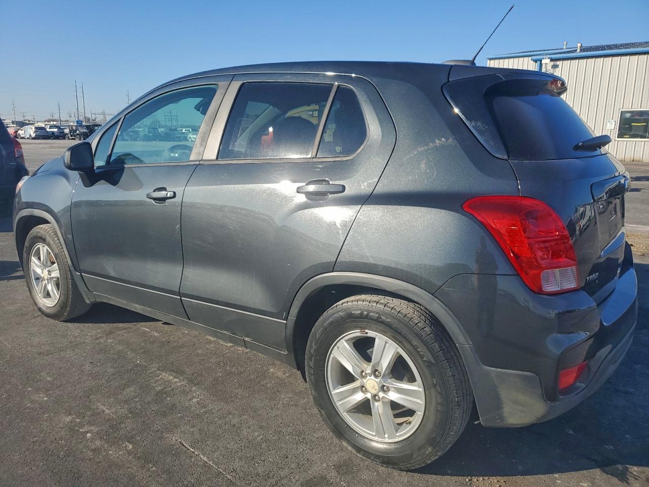 Chevrolet Trax Ls Image 7