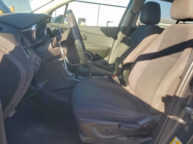 Chevrolet Trax Ls Image 2