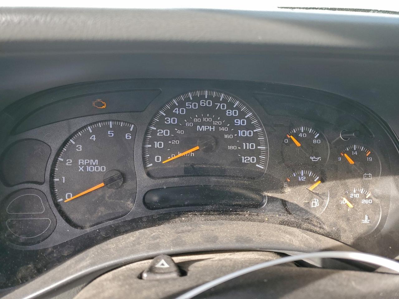 GMC Sierra C1500 Image 4