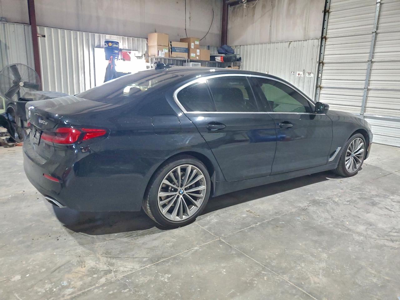 BMW 5 Series Image 6