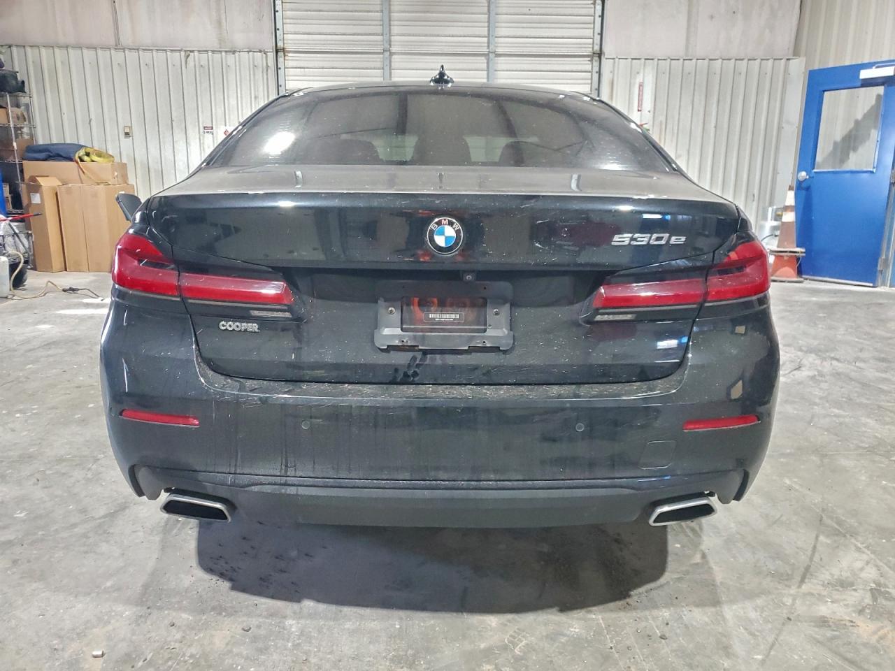 BMW 5 Series Image 4