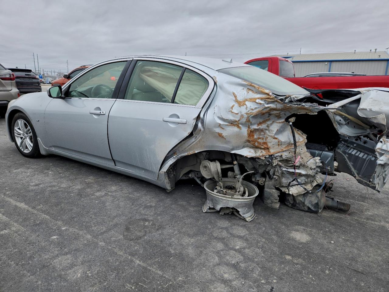 INFINITI Q40 Image 4