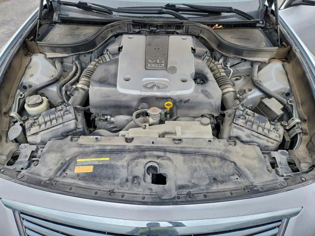 INFINITI Q40 Image 9