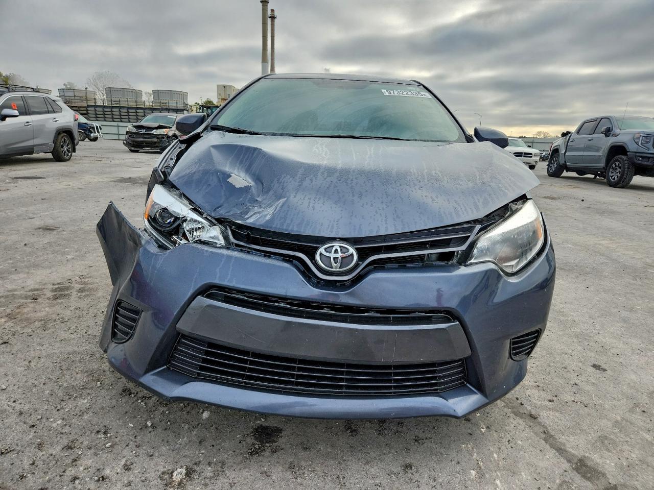 Toyota Corolla L Image 2