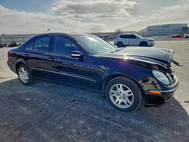 Mercedes-Benz E-Class 320 Image 4