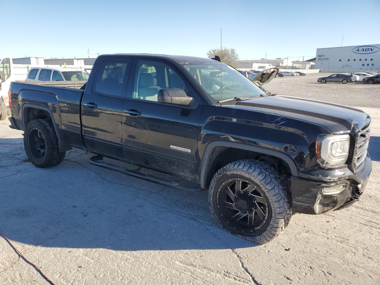 GMC Sierra C1500 Image 3