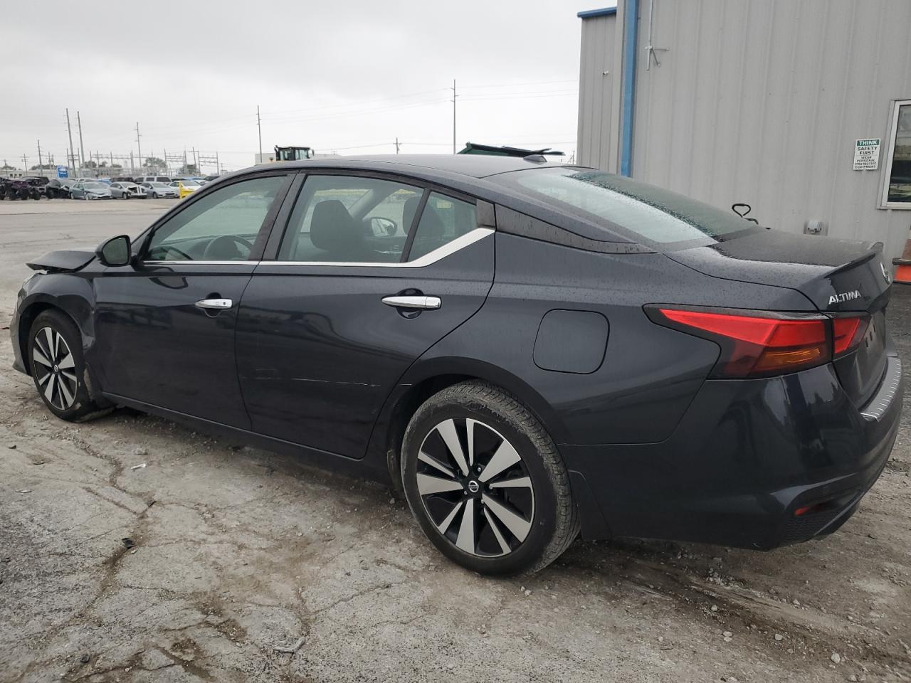 Nissan Altima Sv Image 12