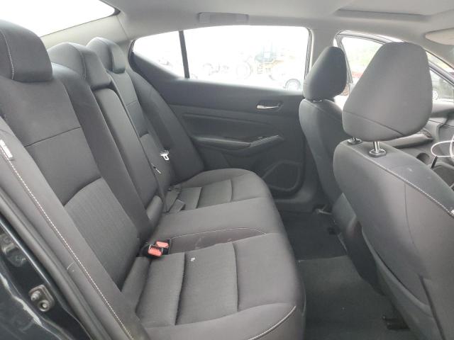 Nissan Altima Sv Image 9