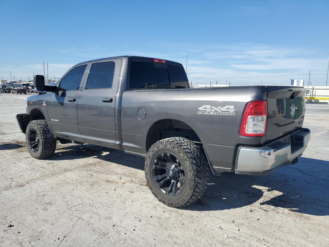 Ram 2500 Tradesman Image 5