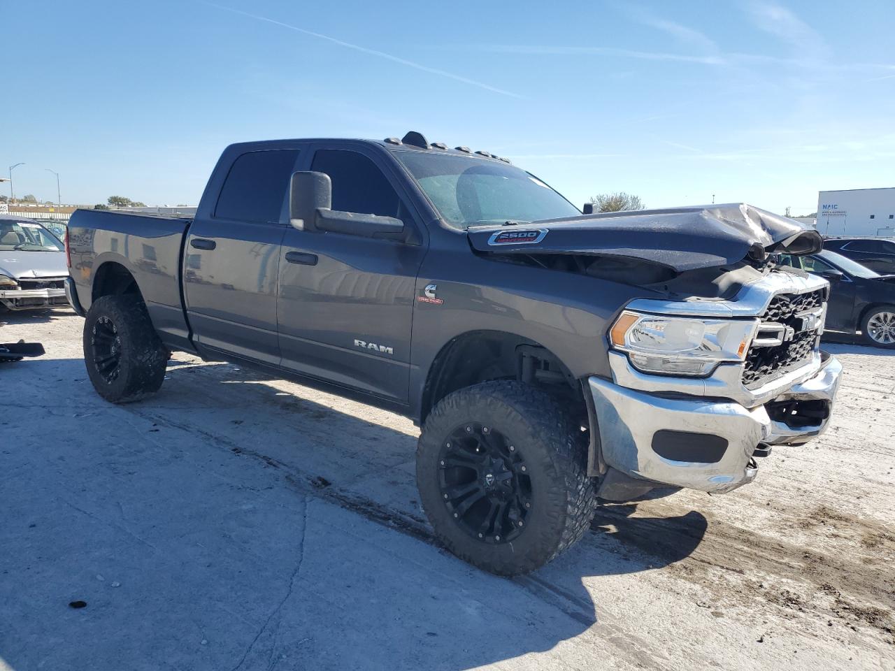 Ram 2500 Tradesman Image 8
