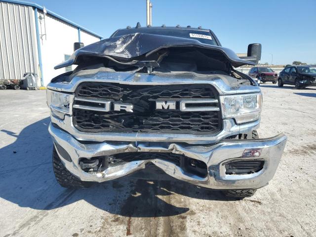 Ram 2500 Tradesman Image 2