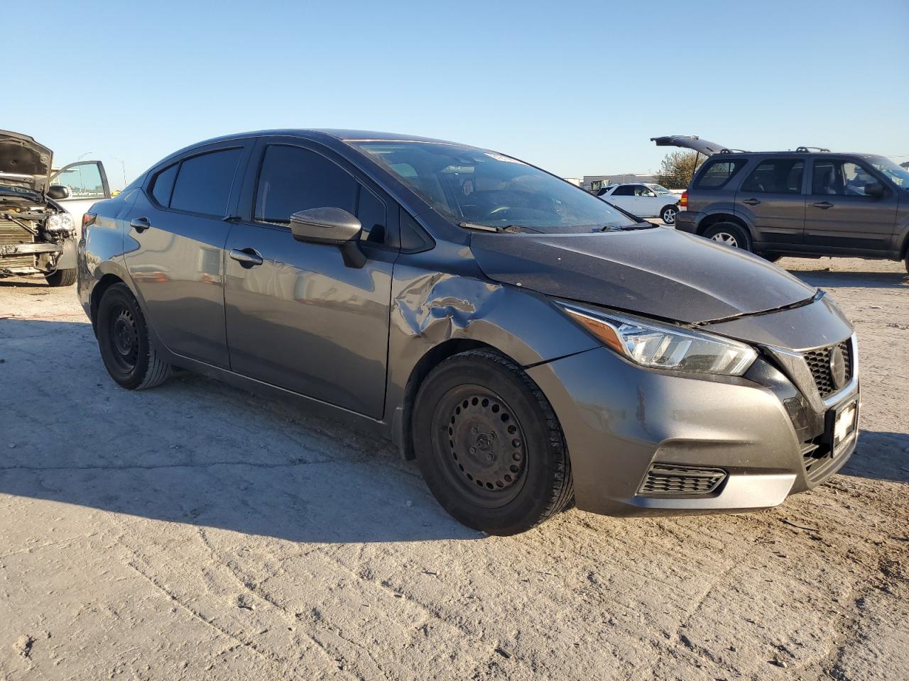 Nissan Versa Sv Image 9