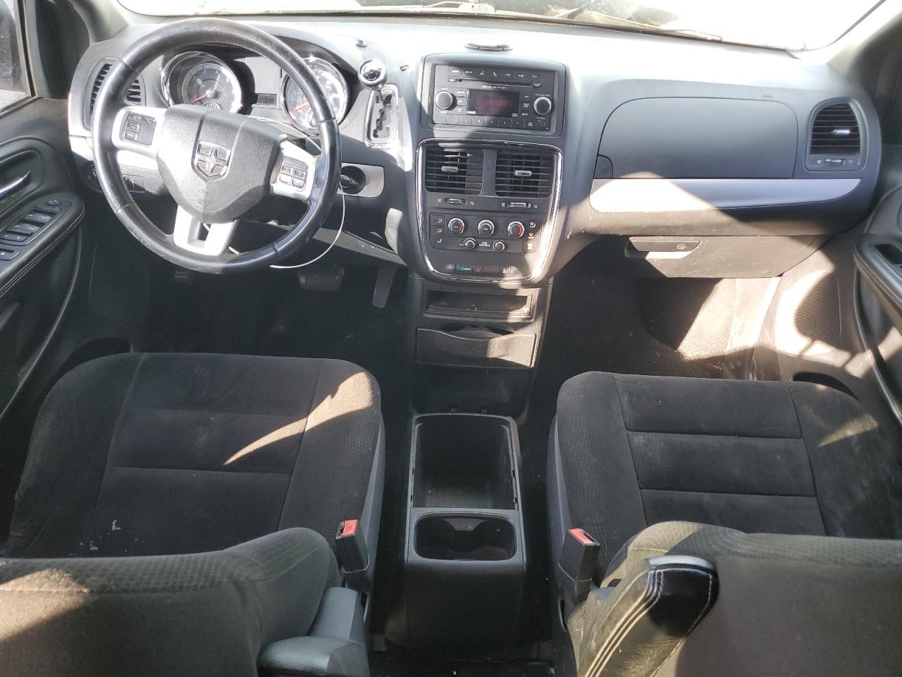 Dodge Caravan Se Image 10