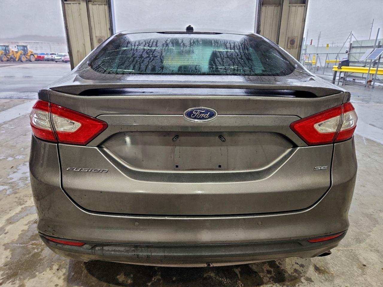 Ford Fusion Se Image 6