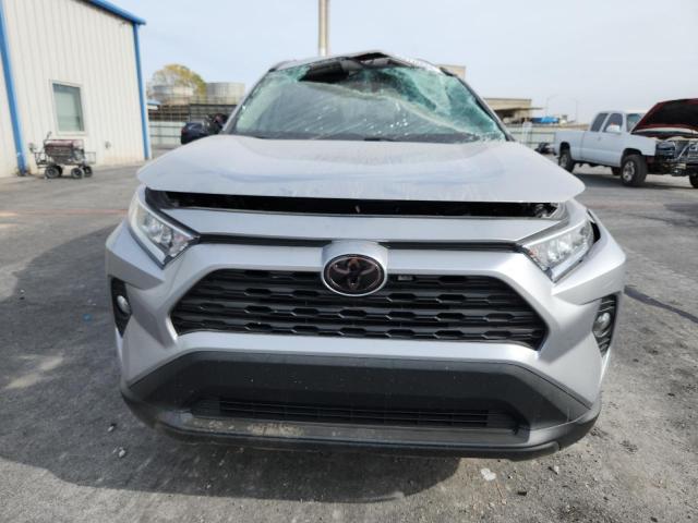 Toyota RAV4 Xle Premium Image 5