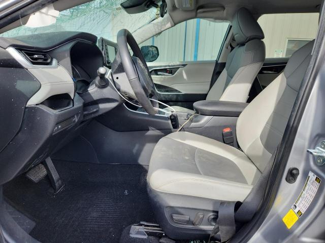 Toyota RAV4 Xle Premium Image 4