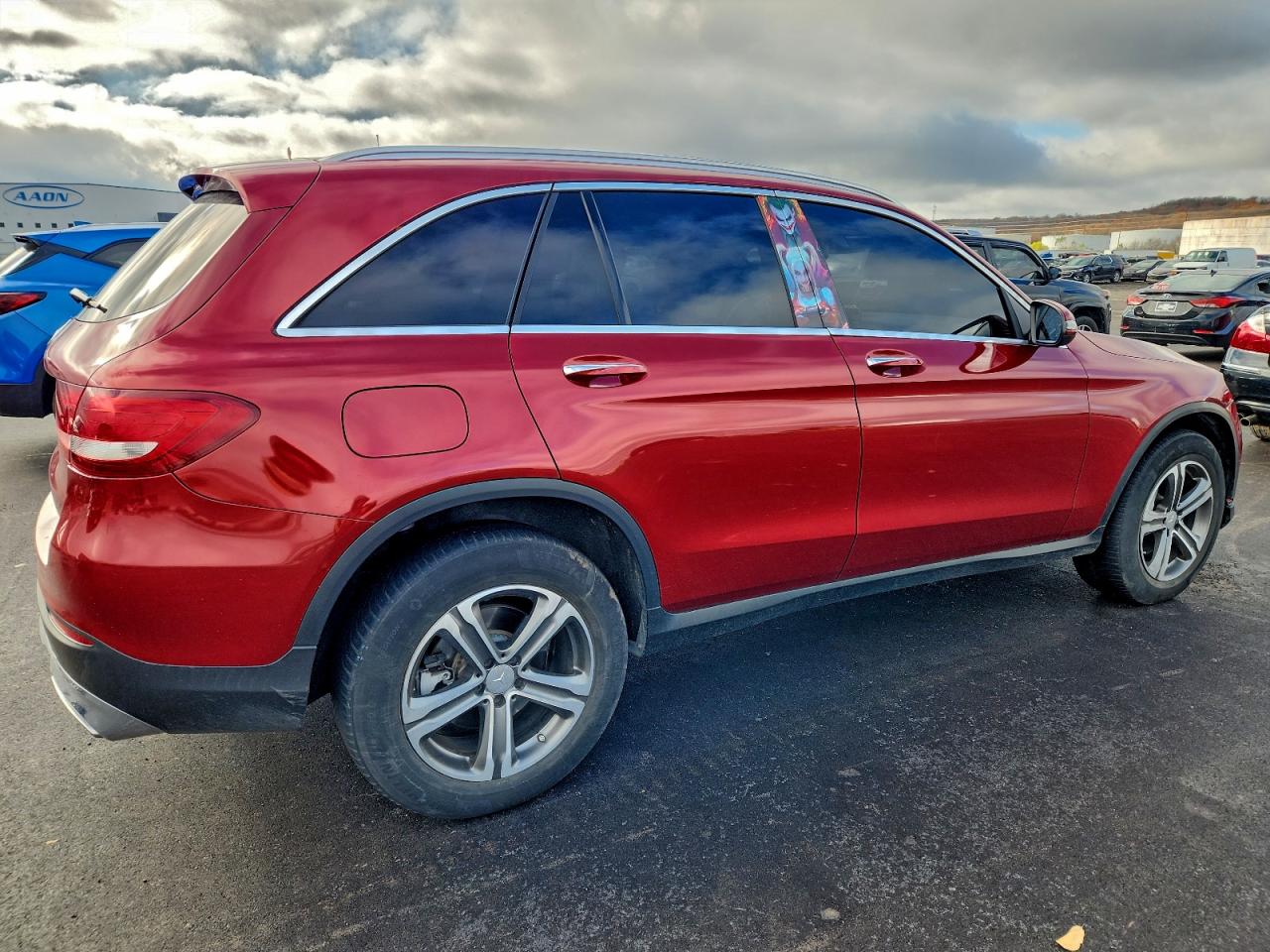 Mercedes-Benz GLC 300 Image 2