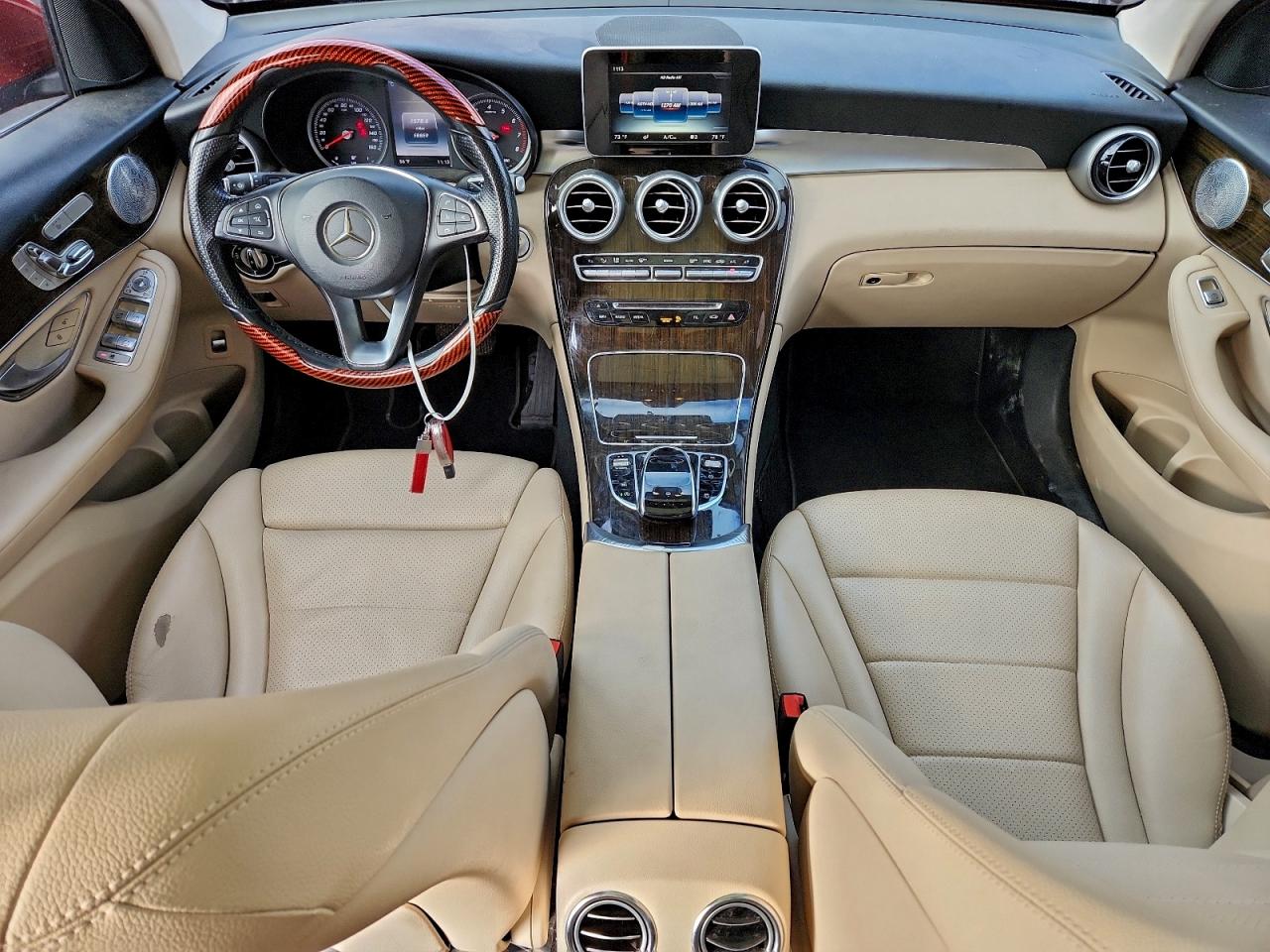 Mercedes-Benz GLC 300 Image 8