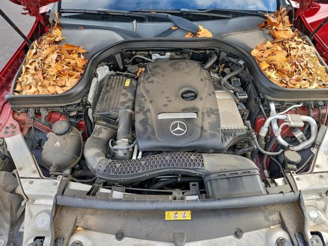 Mercedes-Benz GLC 300 Image 9