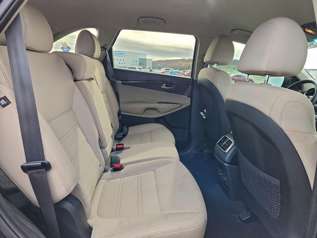 Kia Sorento L Image 8