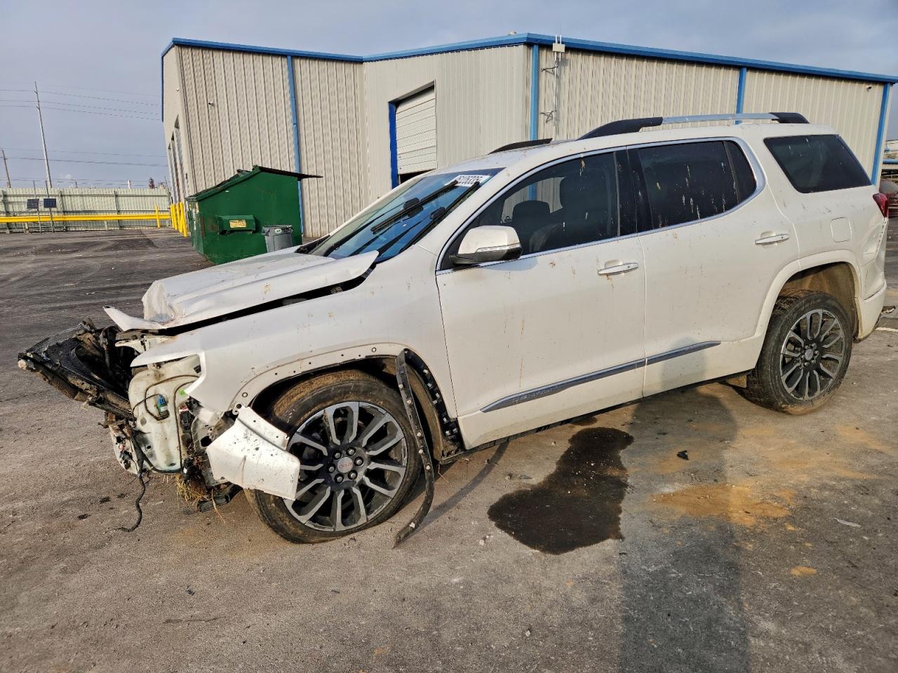 GMC Acadia Denali Image 1