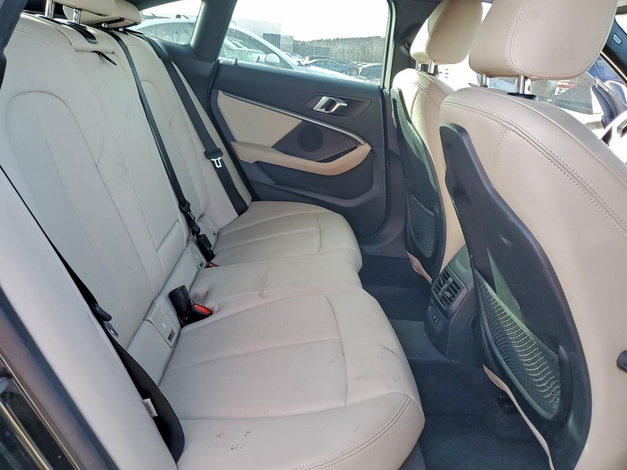 BMW 2 Series Image 9