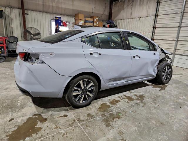 Nissan Versa Sv Image 12